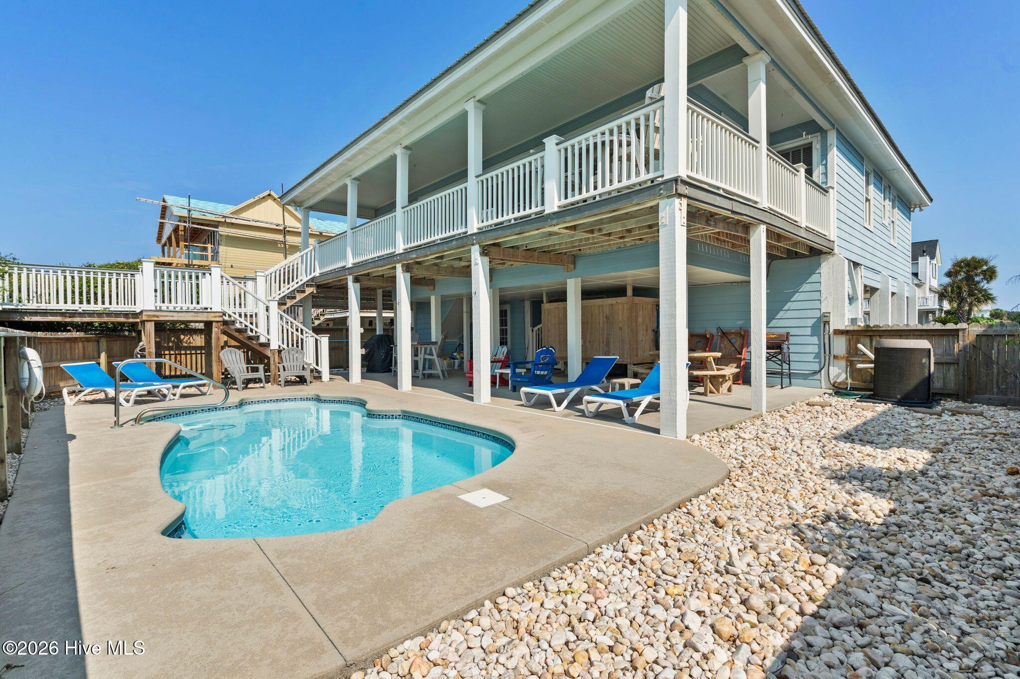 145 Ocean Boulevard W