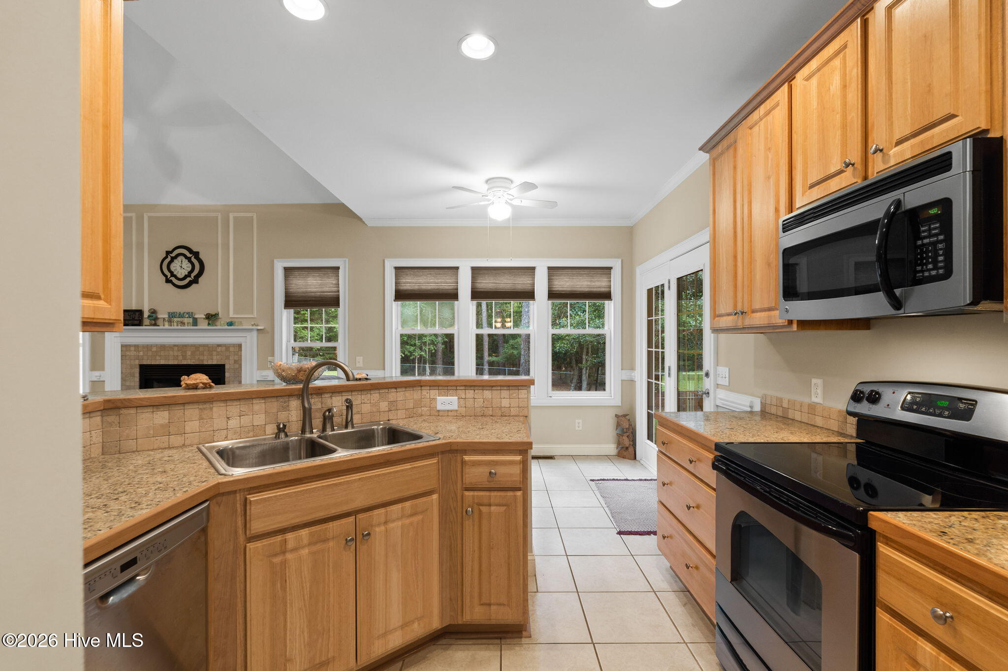 172 Country Club Drive SW