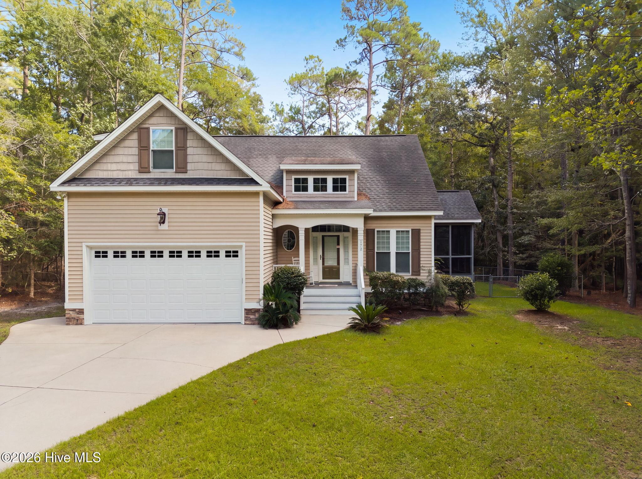 172 Country Club Drive SW