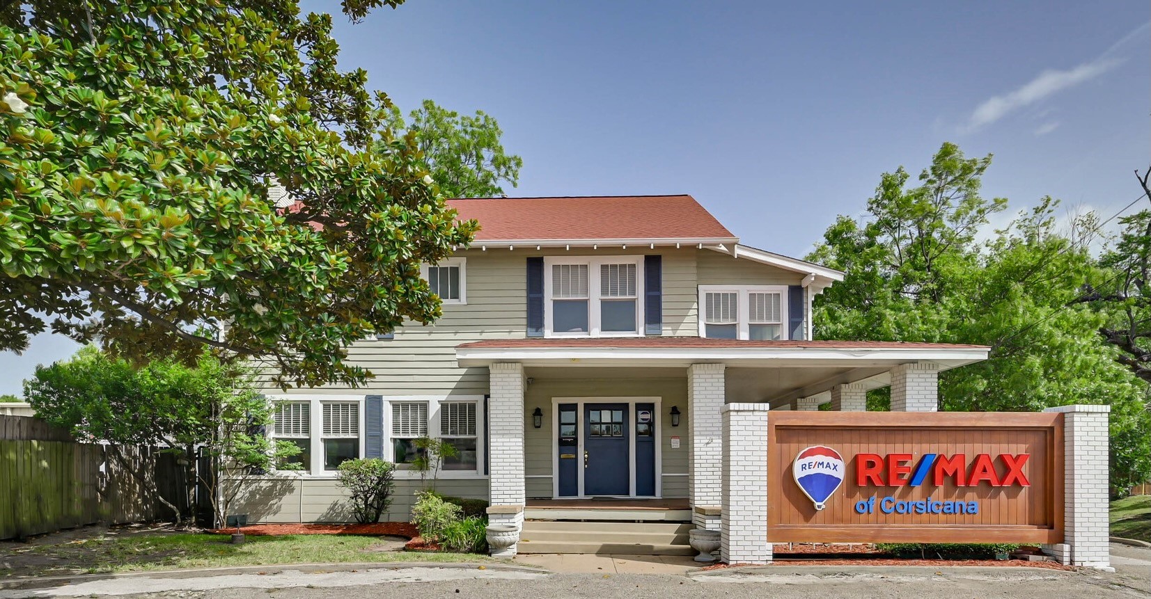 806 W 7th Avenue