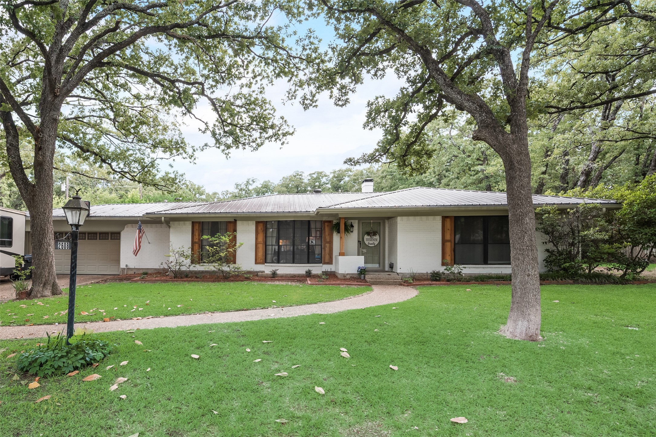 2608 Forrest Circle