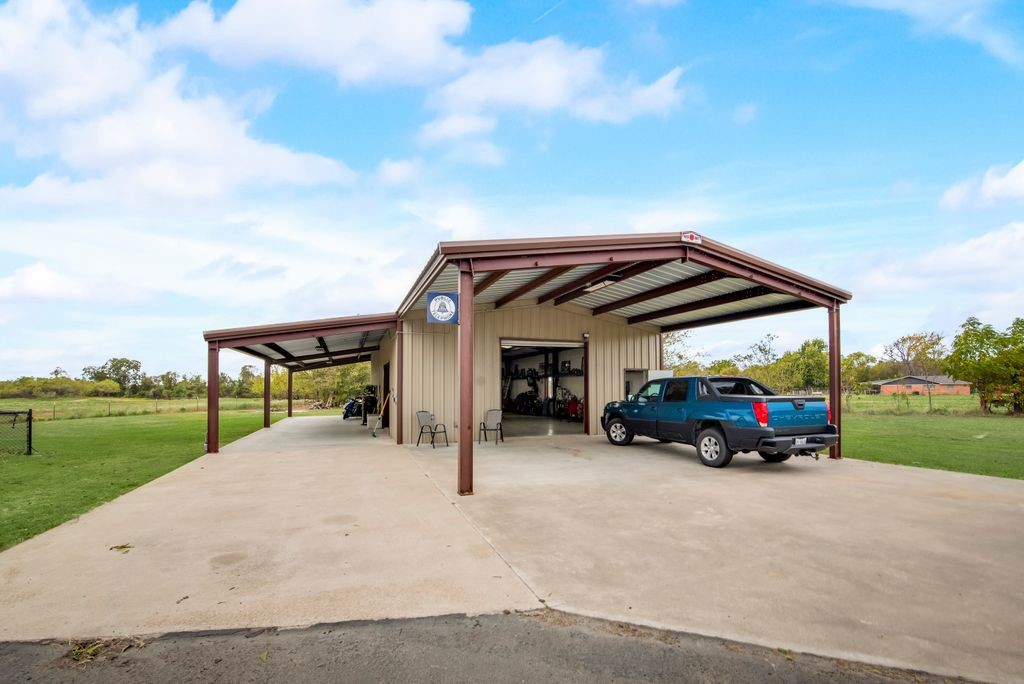 9026 S US Highway 287