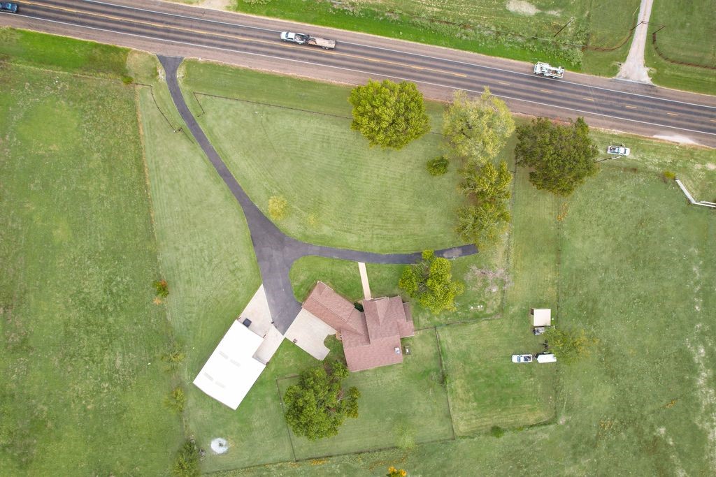 9026 S US Highway 287
