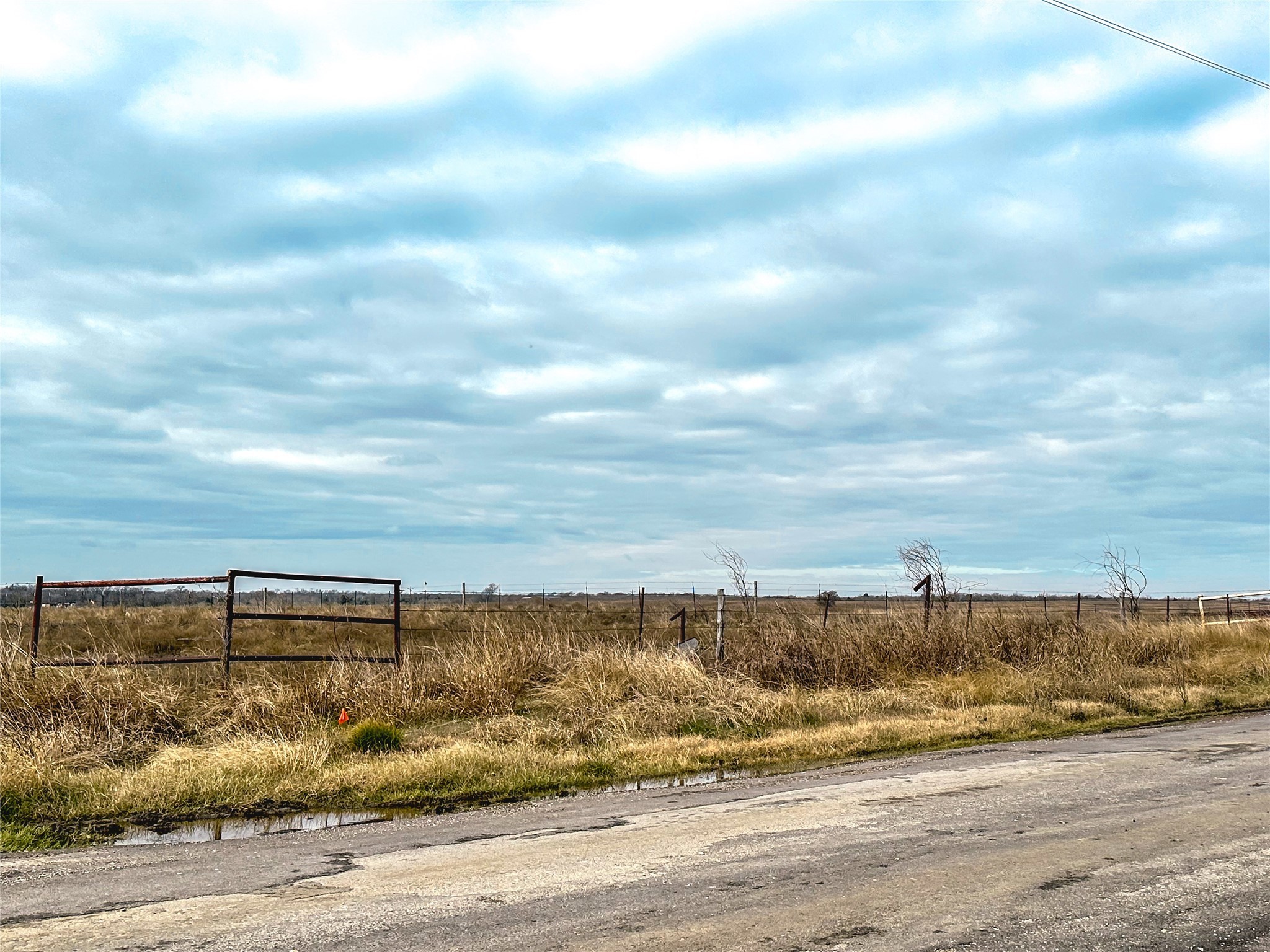 Lots 5-6 SE CR 2220