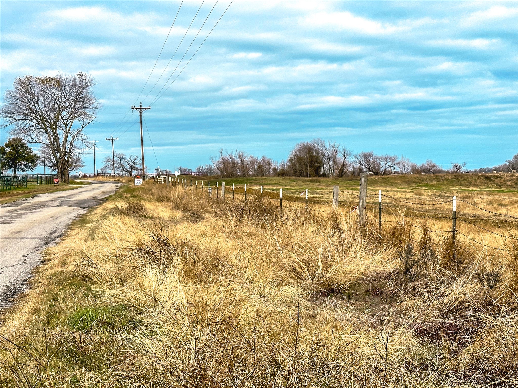 Lots 5-6 SE CR 2220