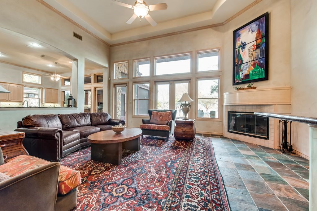 315 Tonkawa Trail