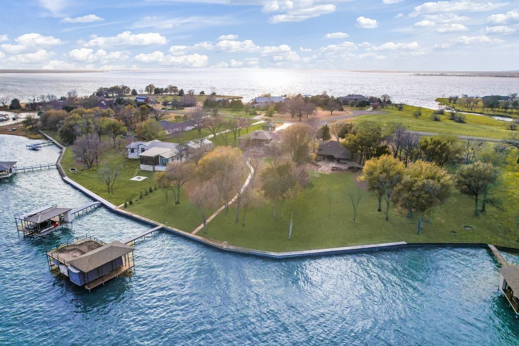 315 Tonkawa Trail