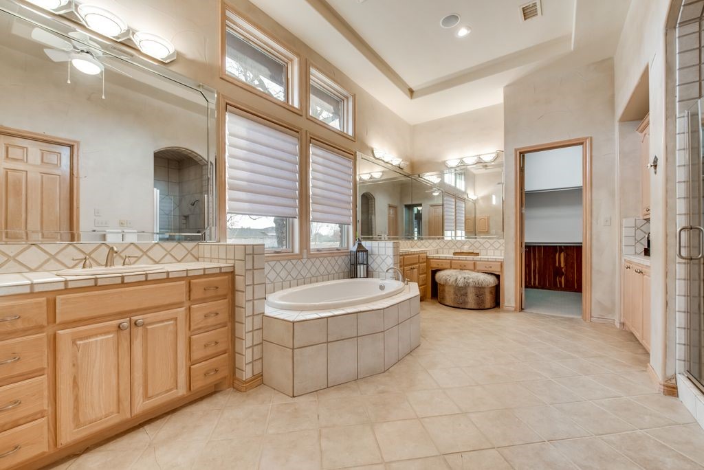 315 Tonkawa Trail