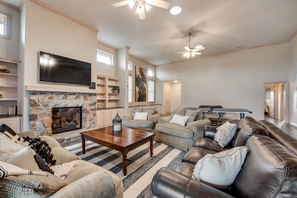 315 Tonkawa Trail