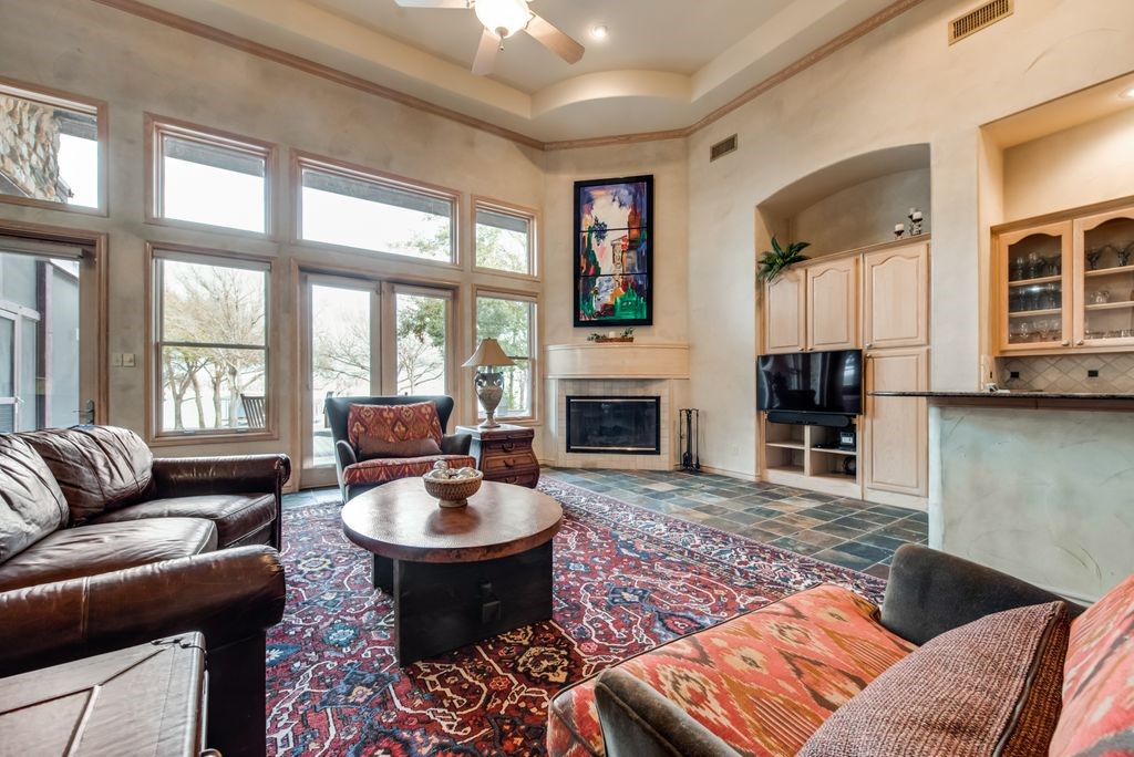315 Tonkawa Trail