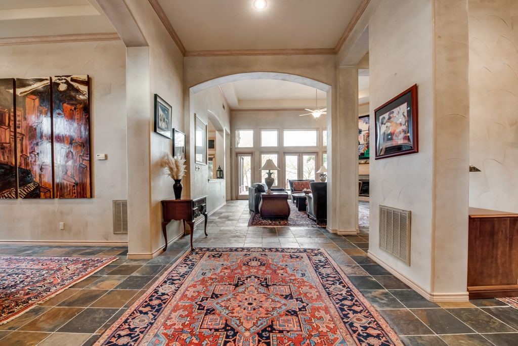 315 Tonkawa Trail