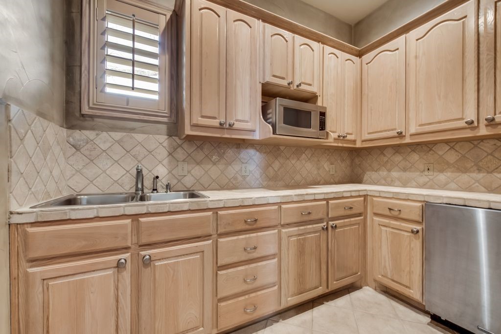 315 Tonkawa Trail