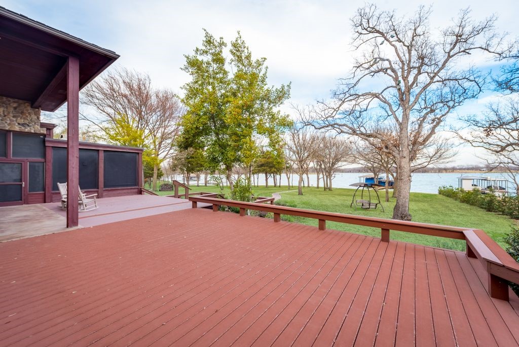 315 Tonkawa Trail
