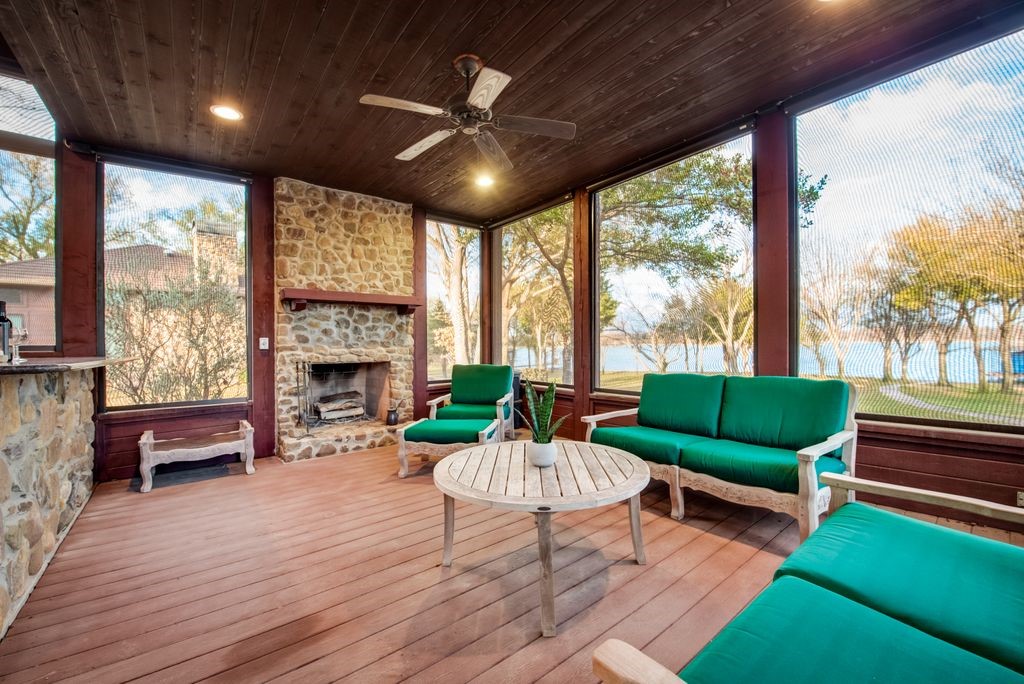 315 Tonkawa Trail