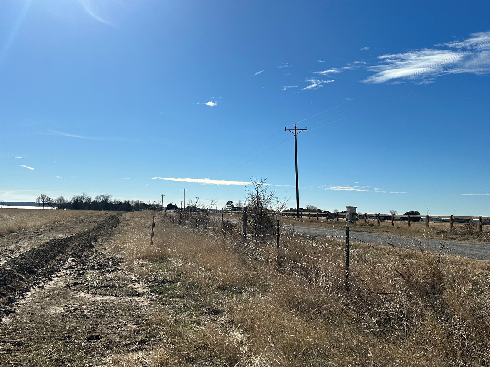 Lot 15 SE CR 2220