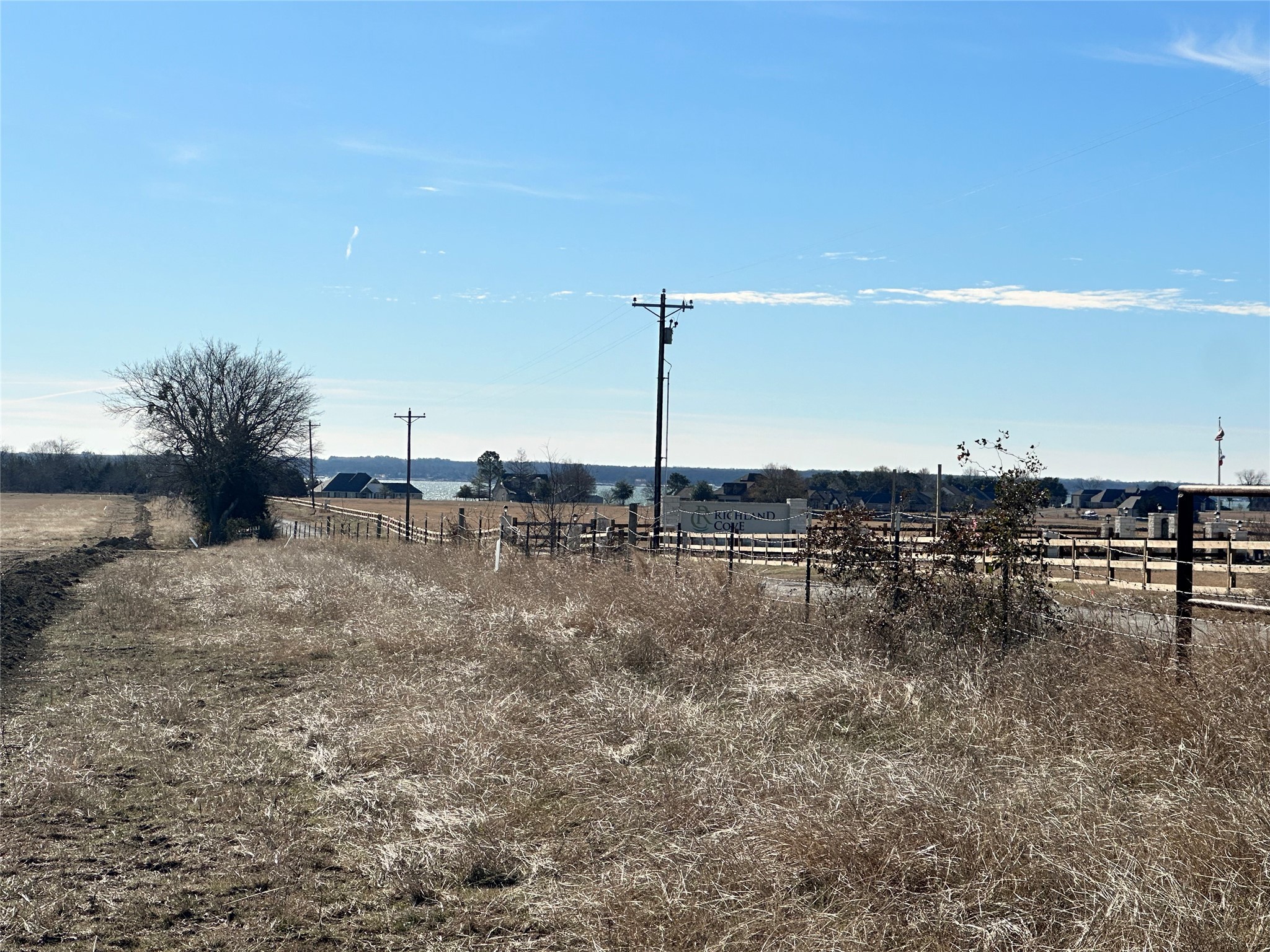 Lot 15 SE CR 2220