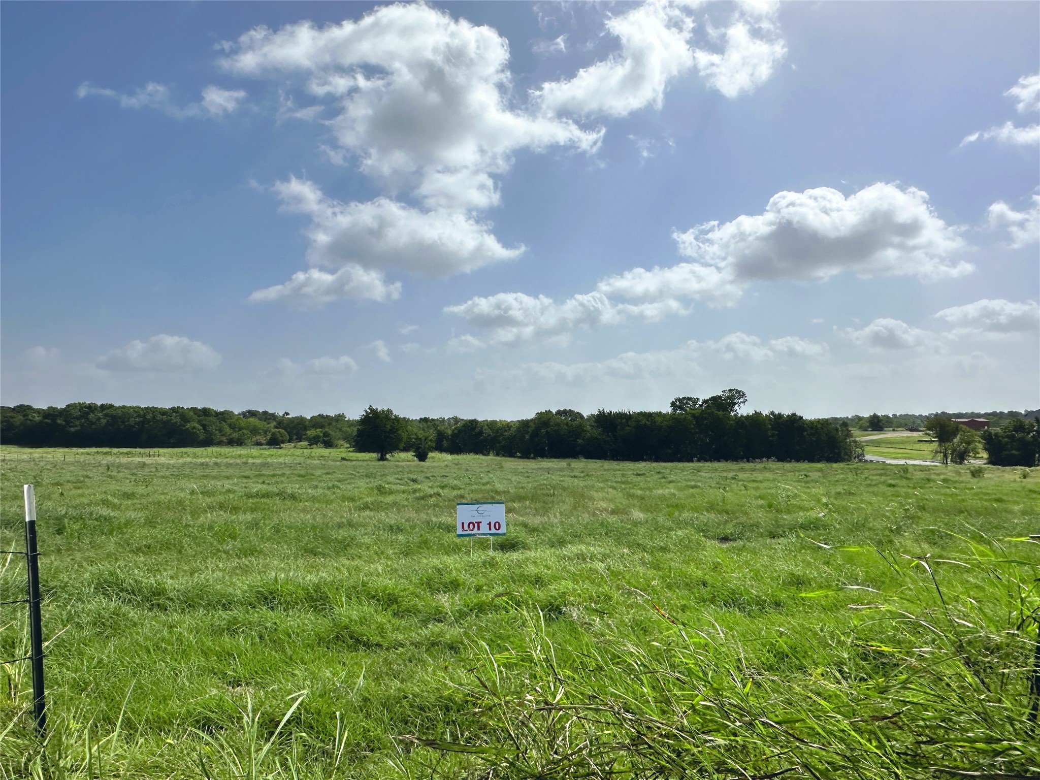Lot 10 SE CR 2220