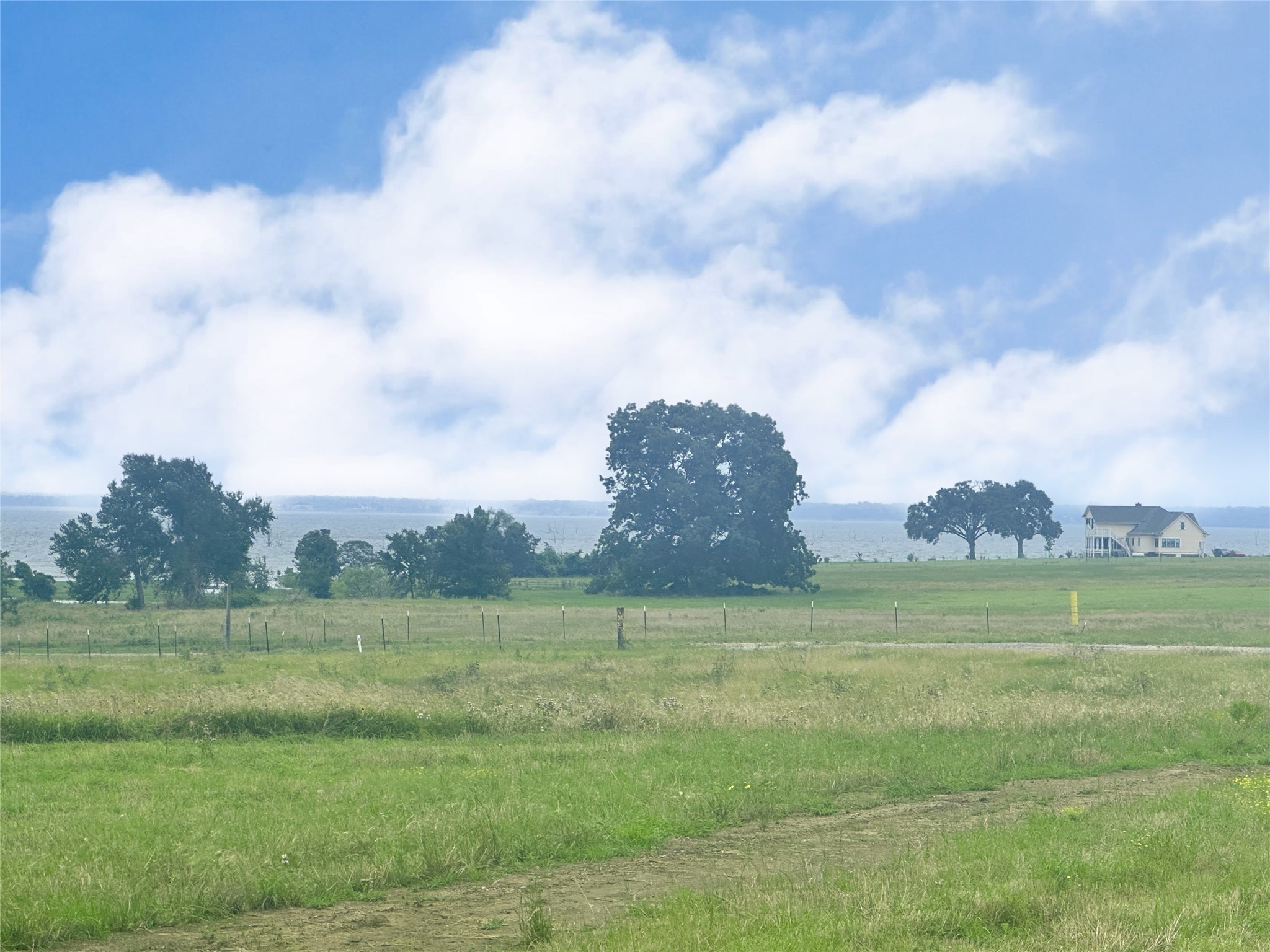 Lot 10 SE CR 2220