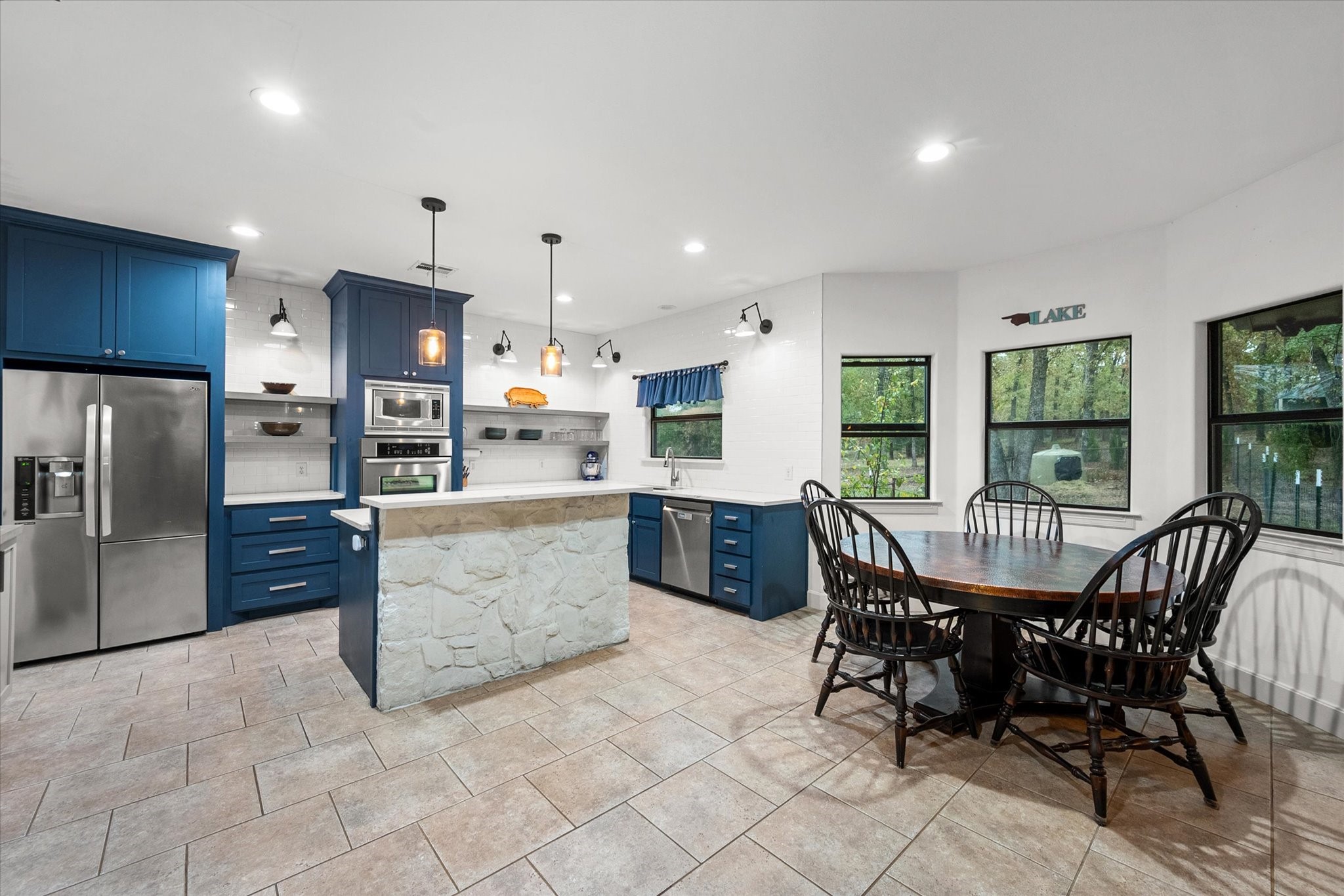 14407 Azure Lane