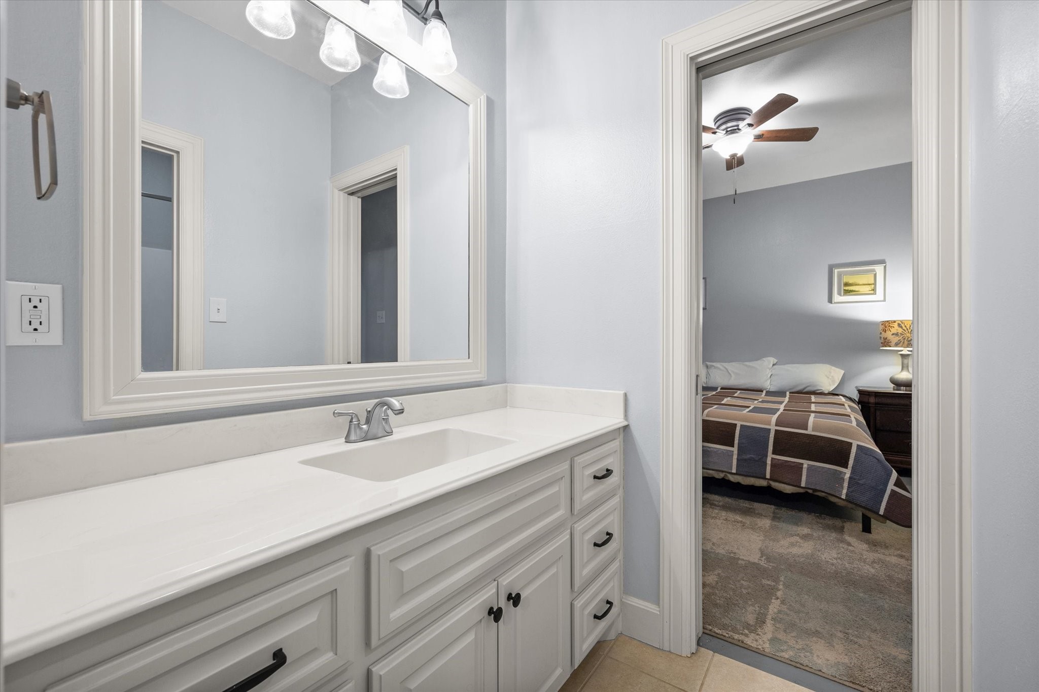 14407 Azure Lane