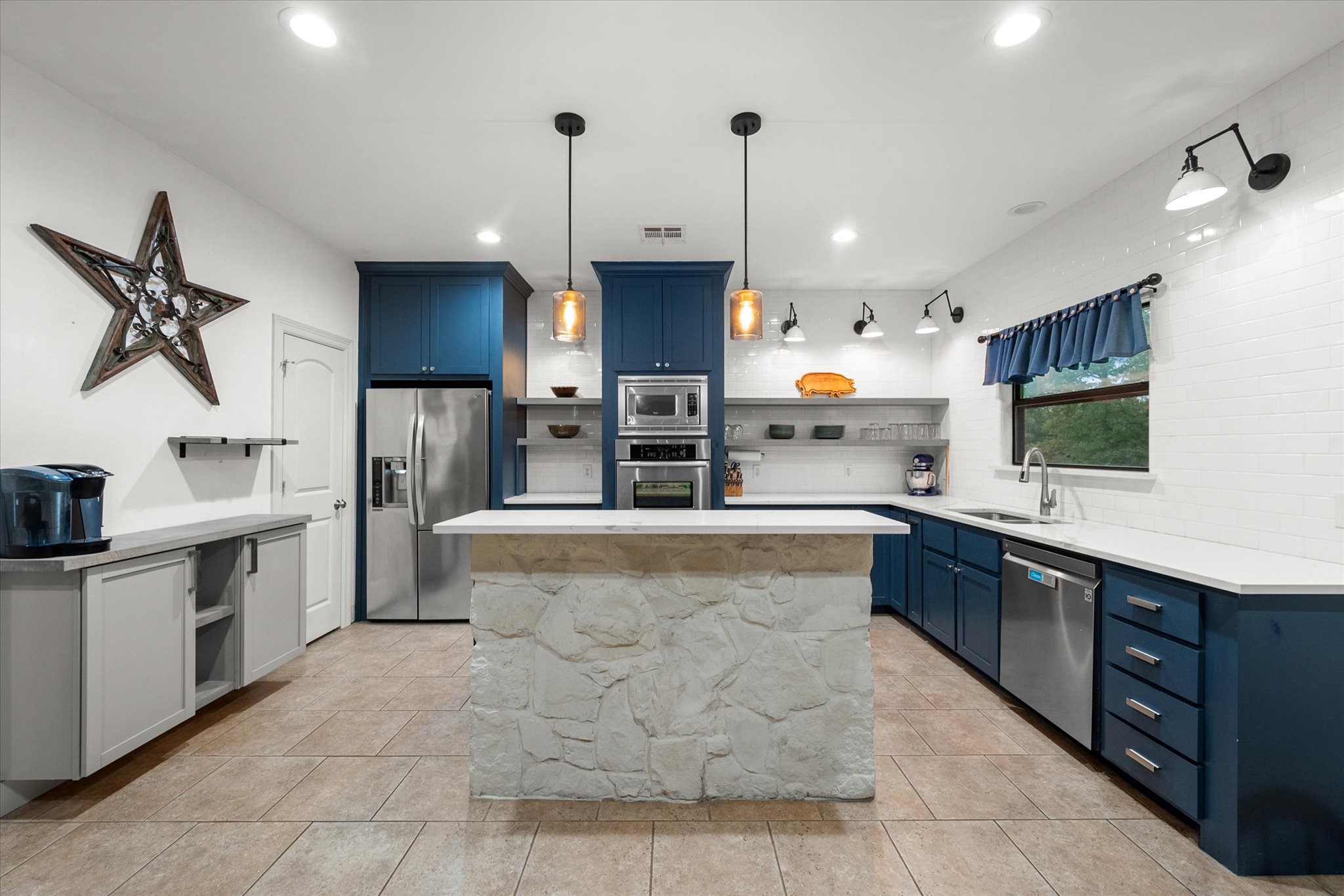 14407 Azure Lane