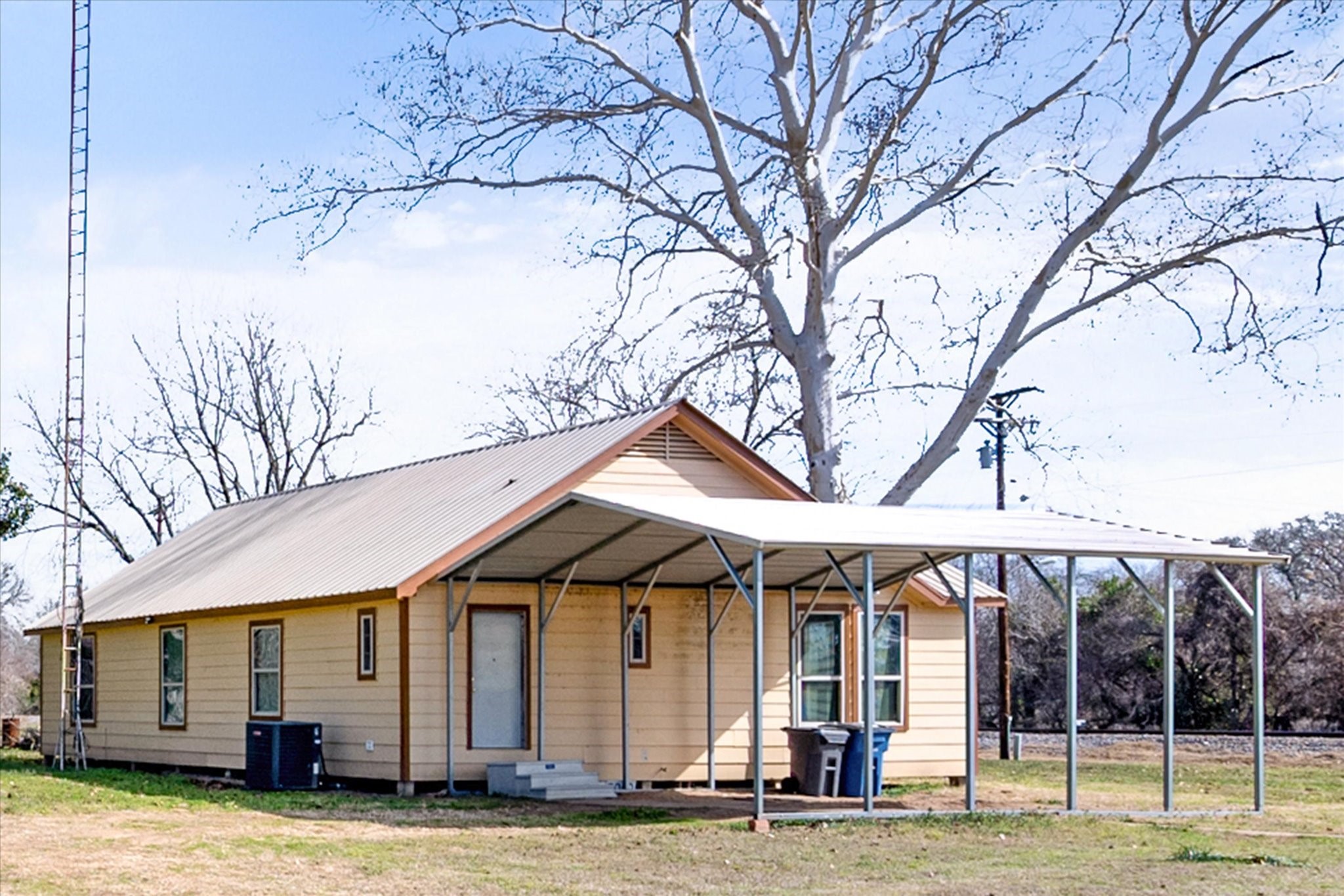 310 W Front Street