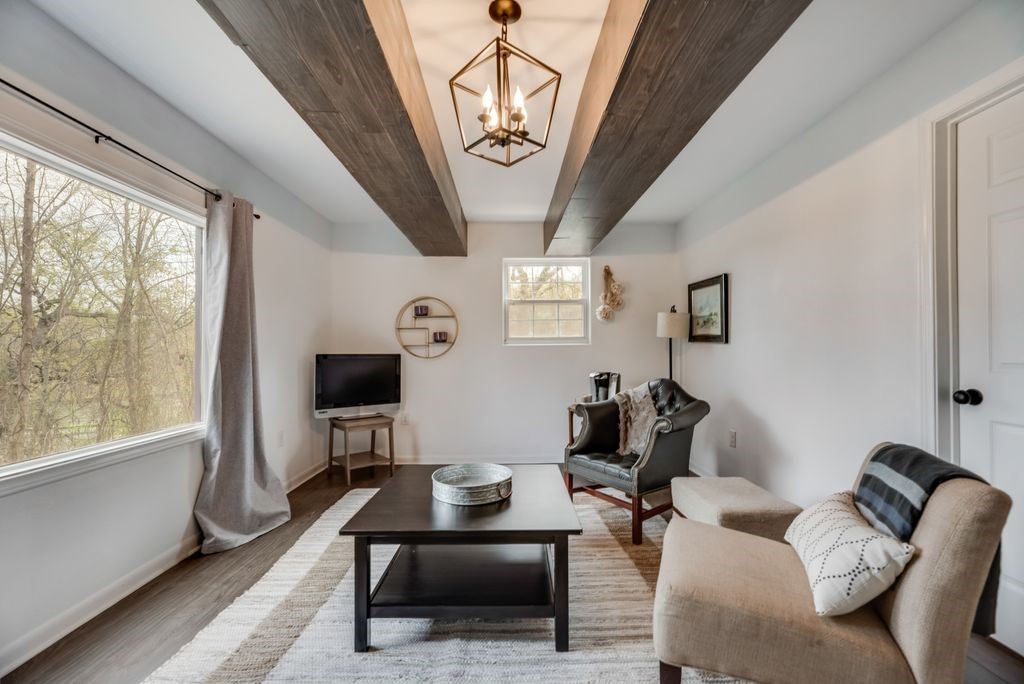180 Highview