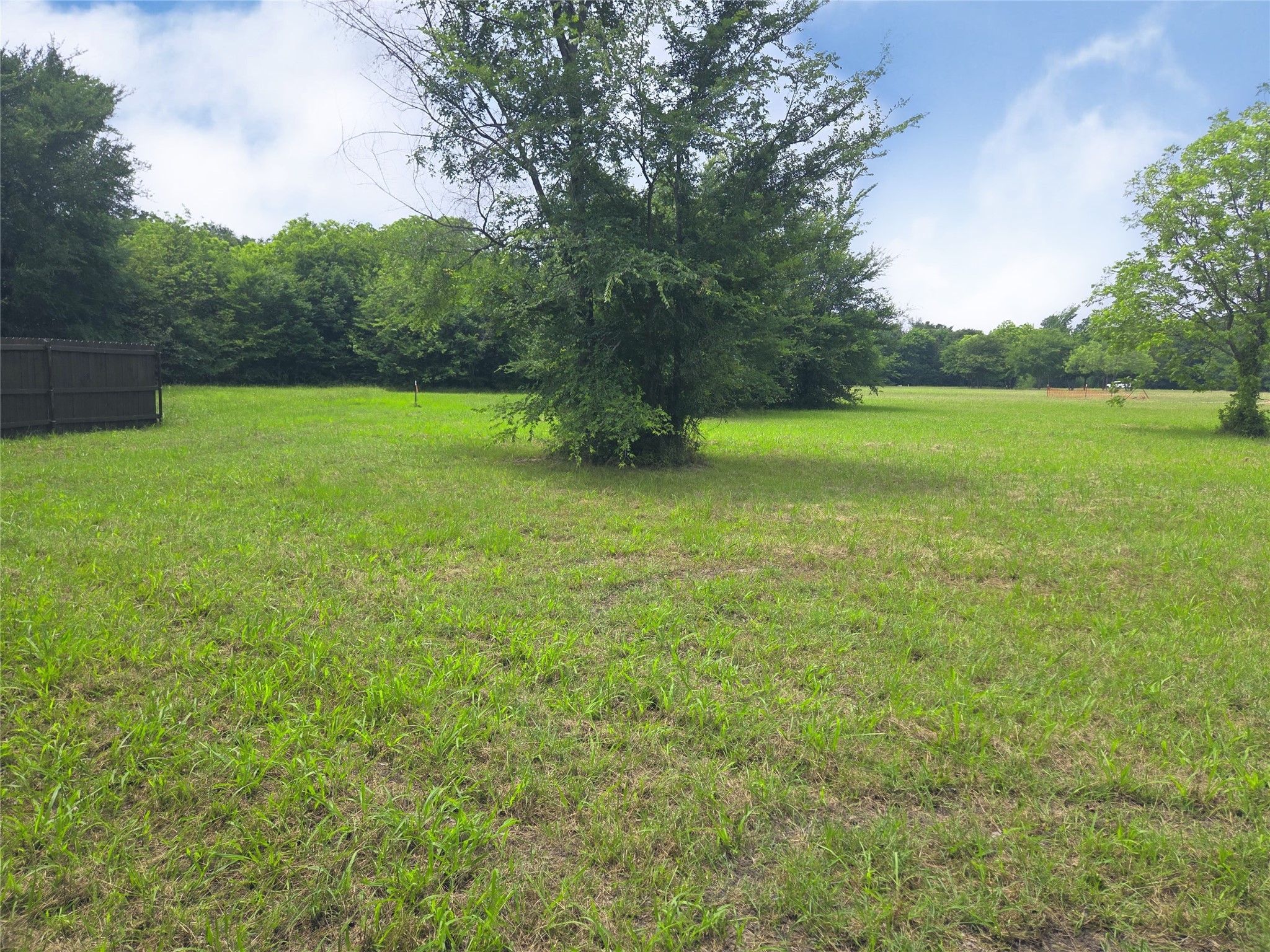 Lot 72 & BS B8 Clubhouse Drive