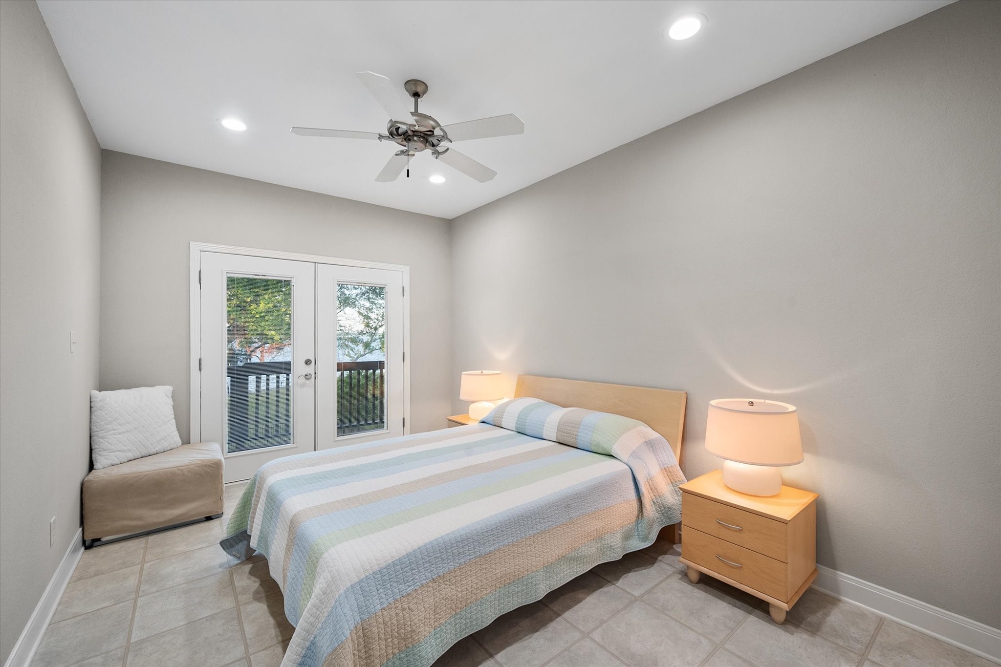 1118 The Shores Drive