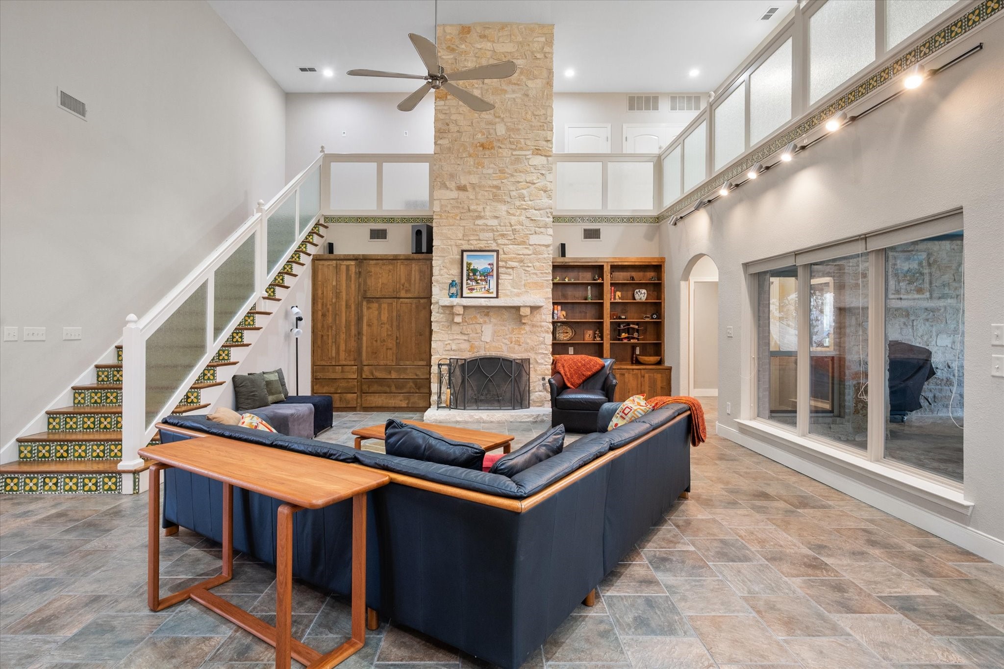 1118 The Shores Drive