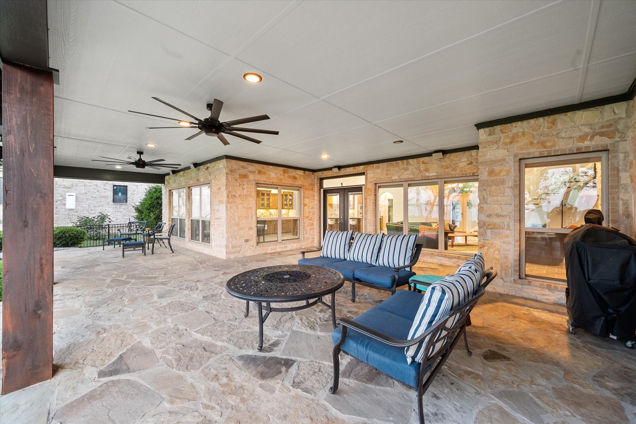 1118 The Shores Drive
