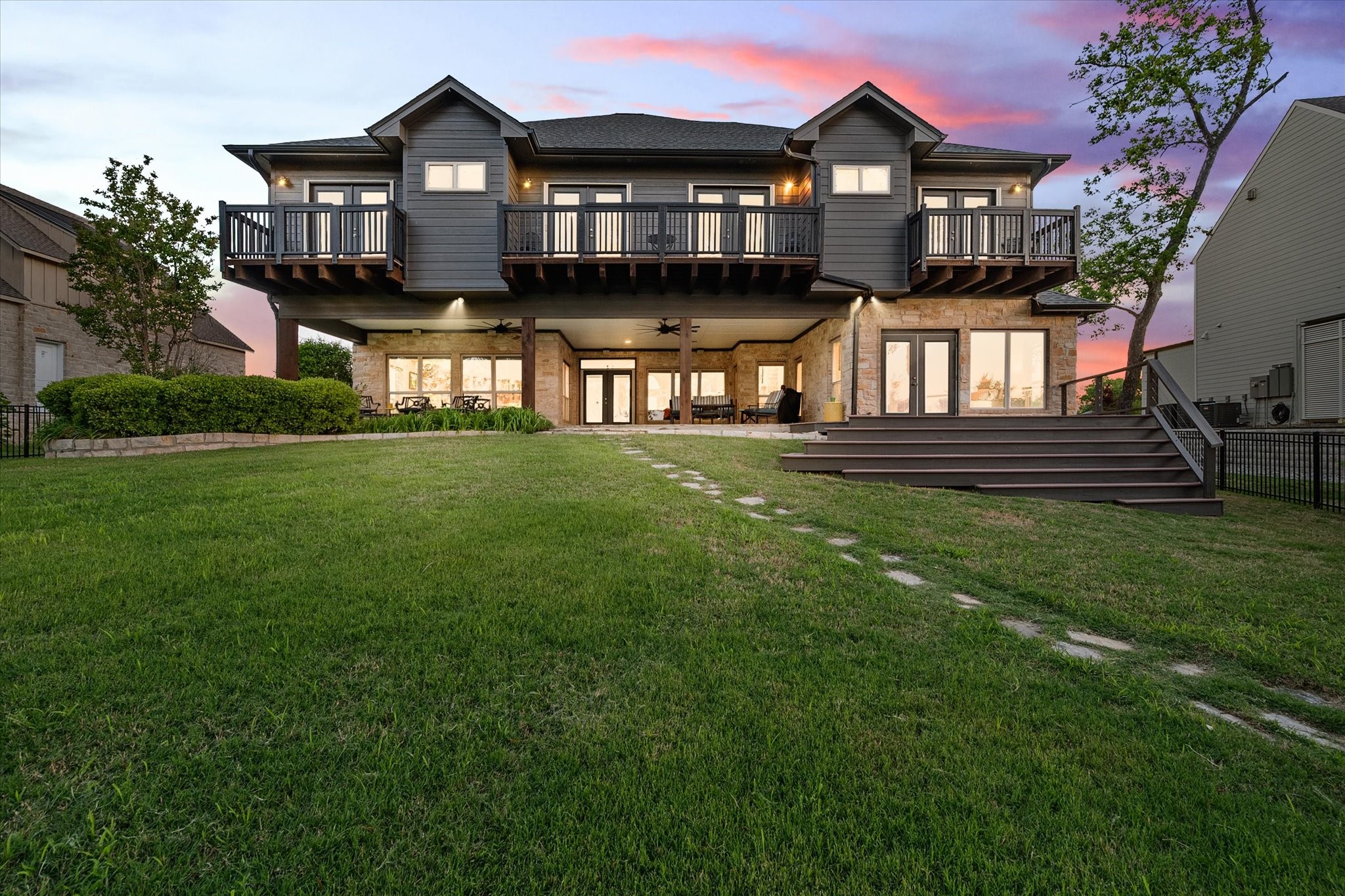 1118 The Shores Drive