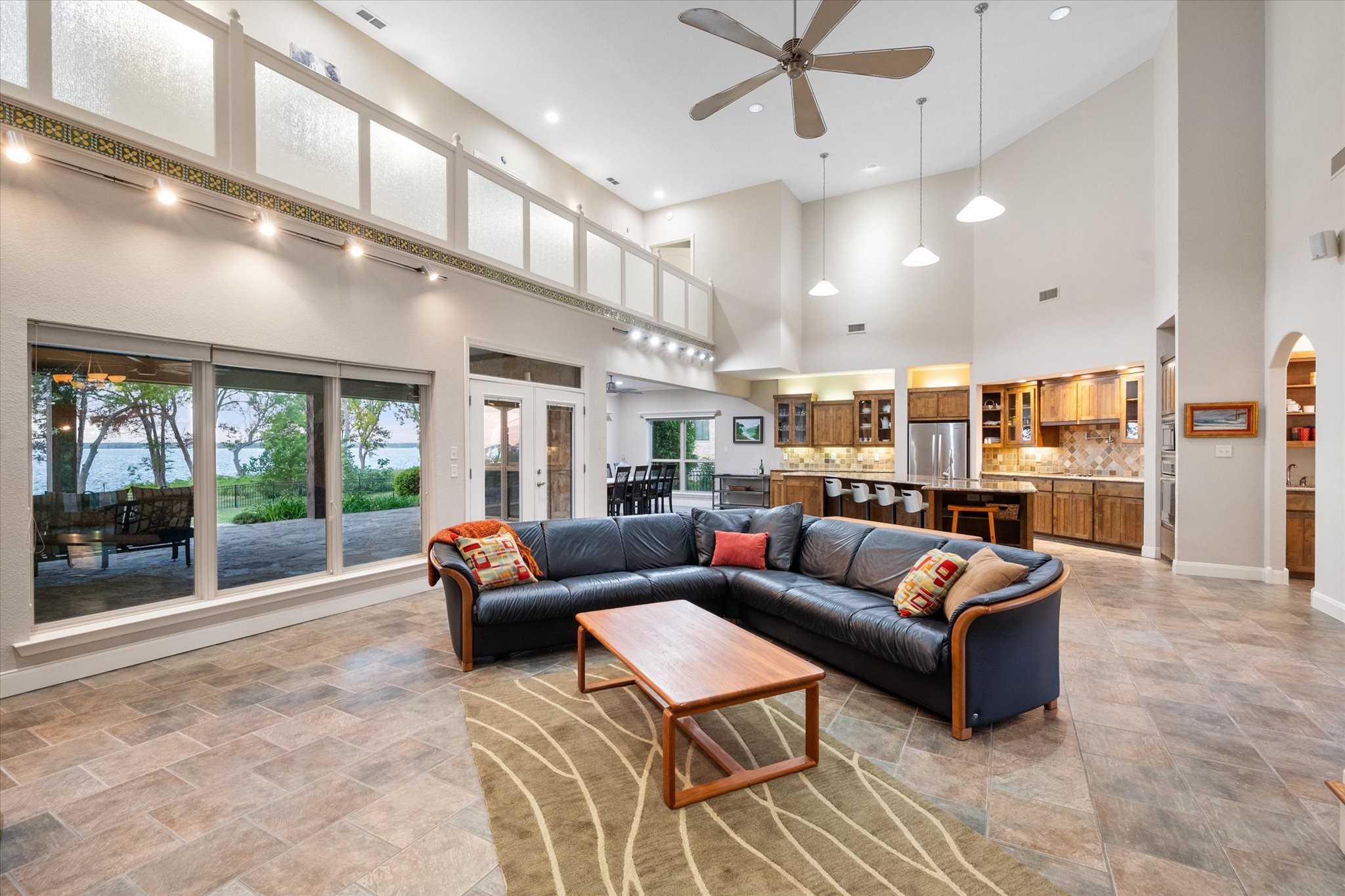 1118 The Shores Drive