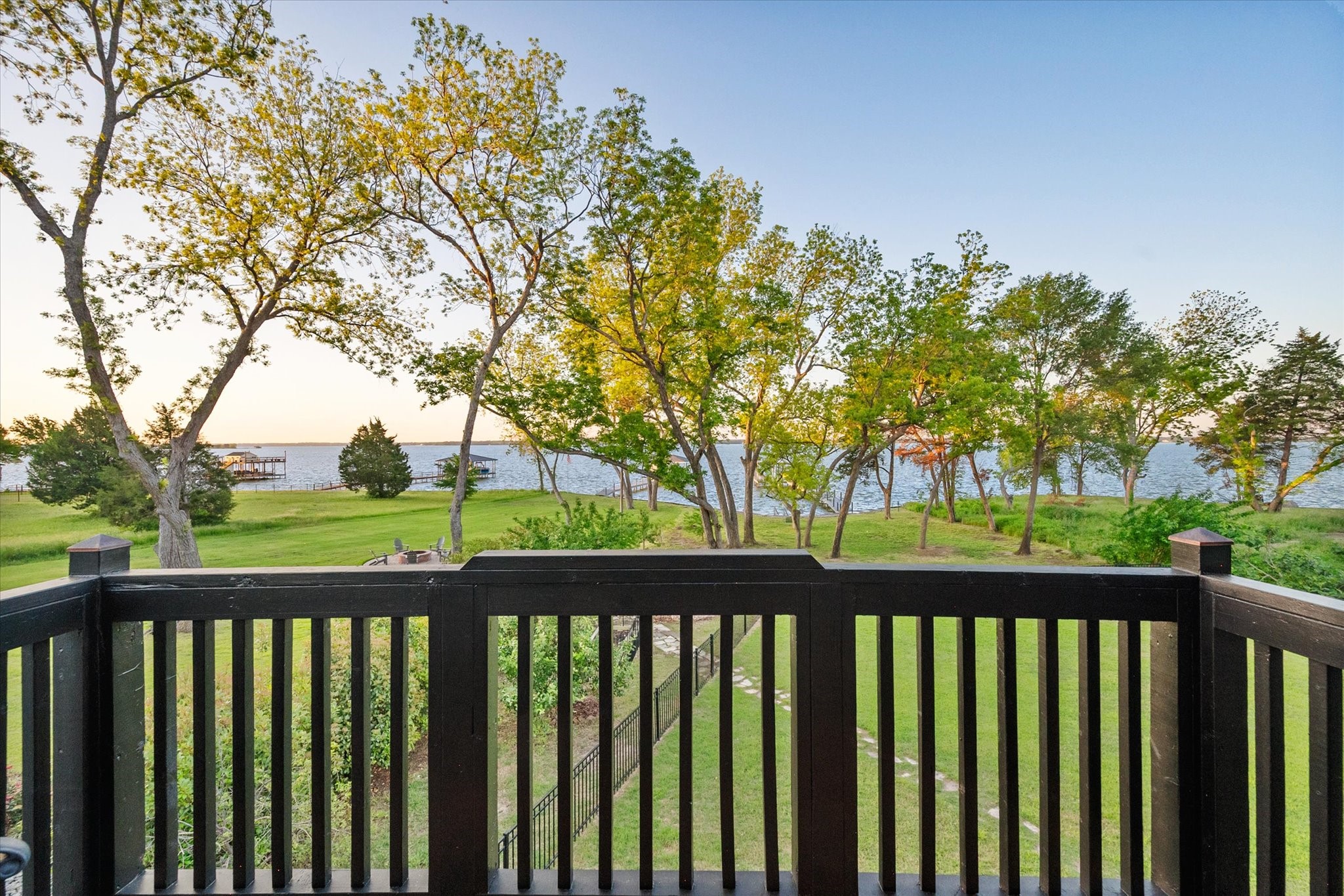 1118 The Shores Drive