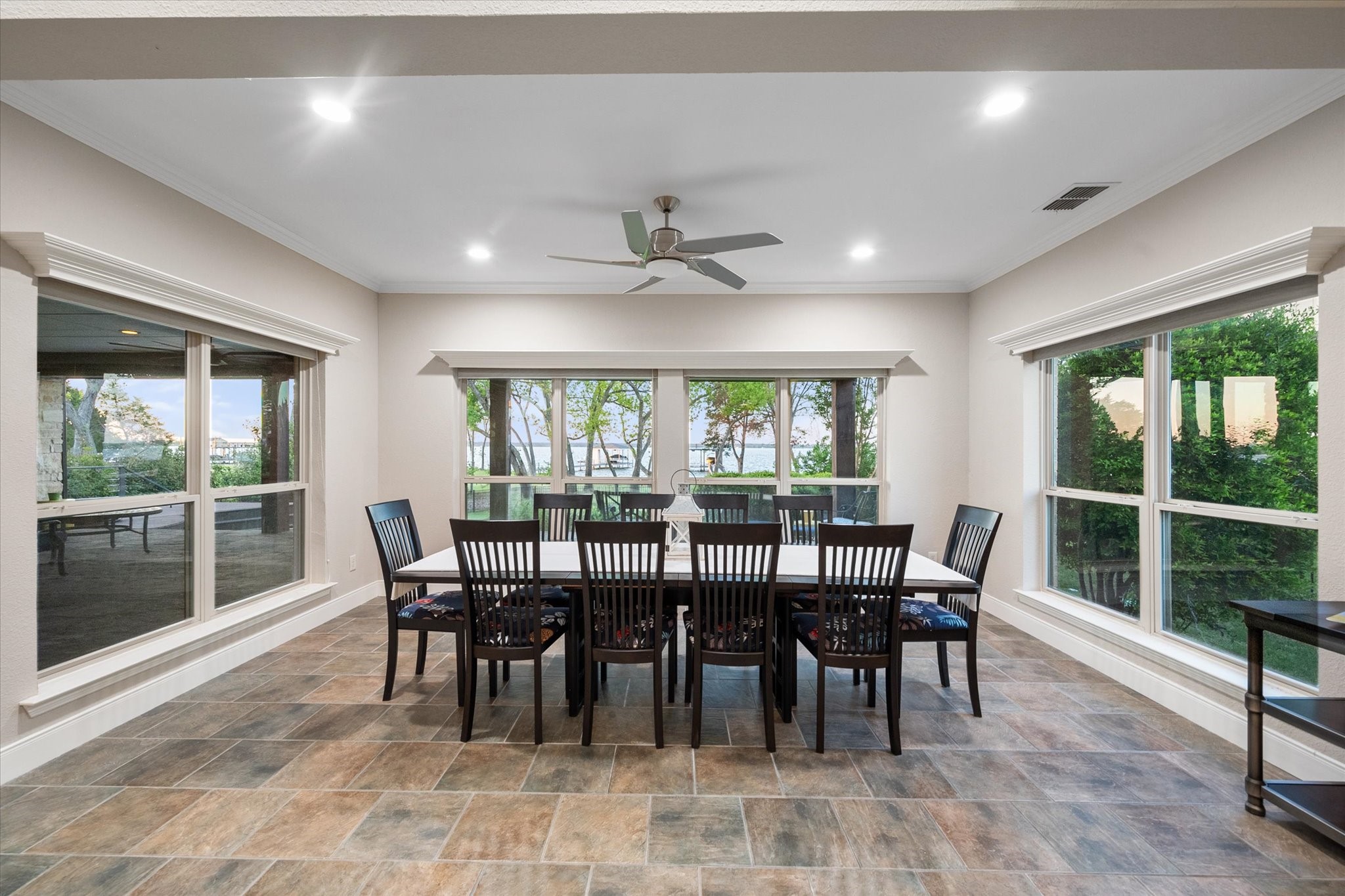 1118 The Shores Drive