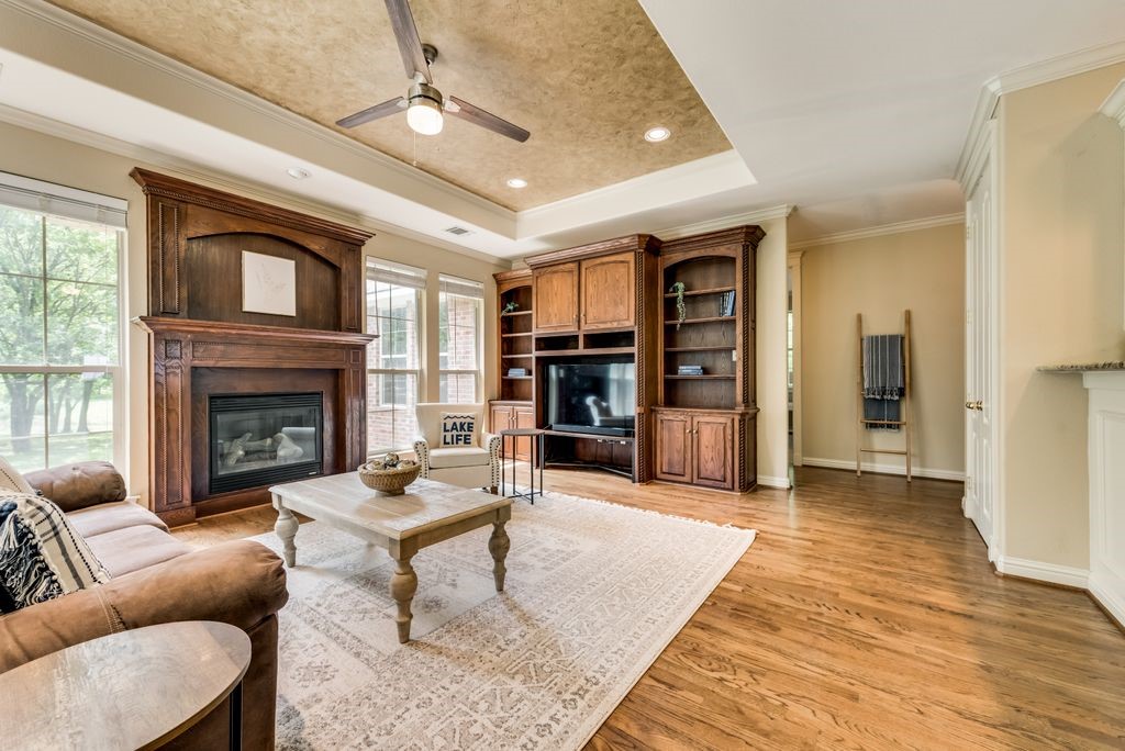 217 Starcrest