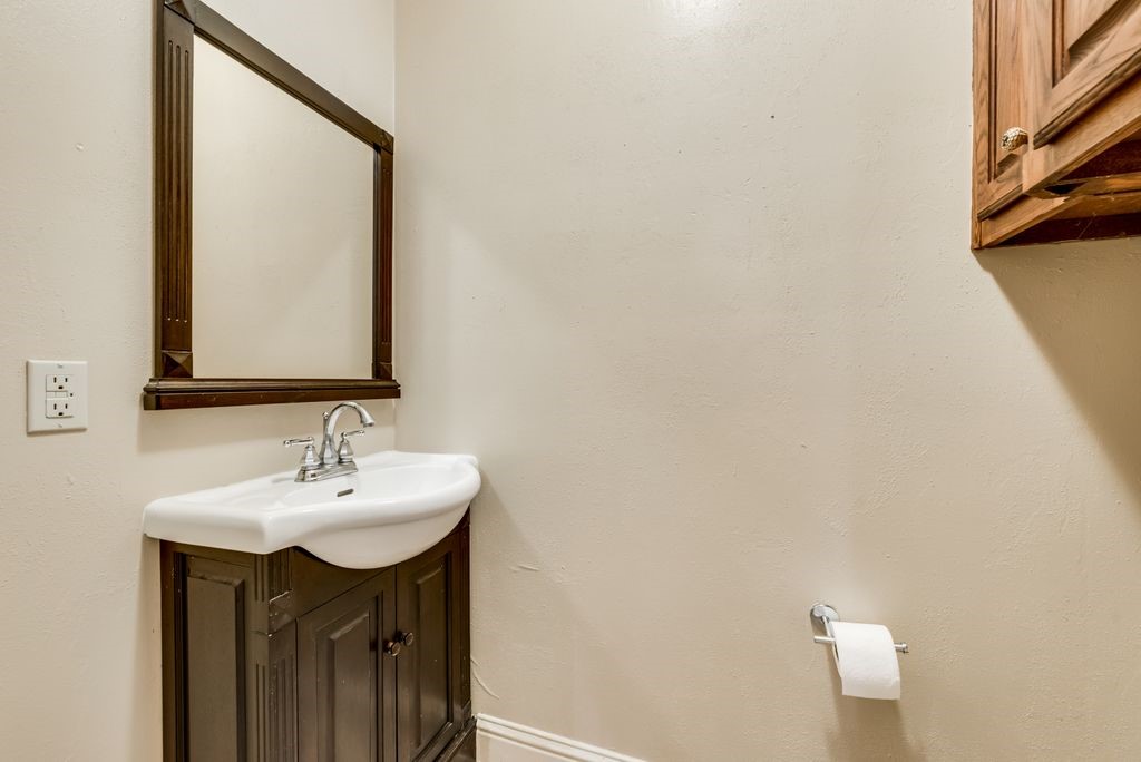 217 Starcrest