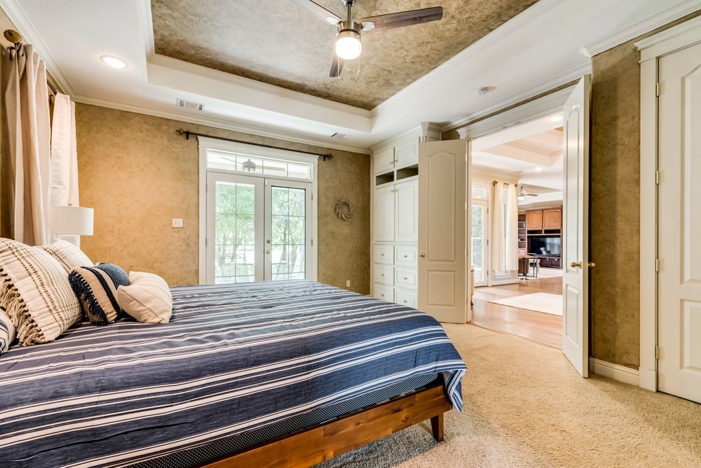 217 Starcrest