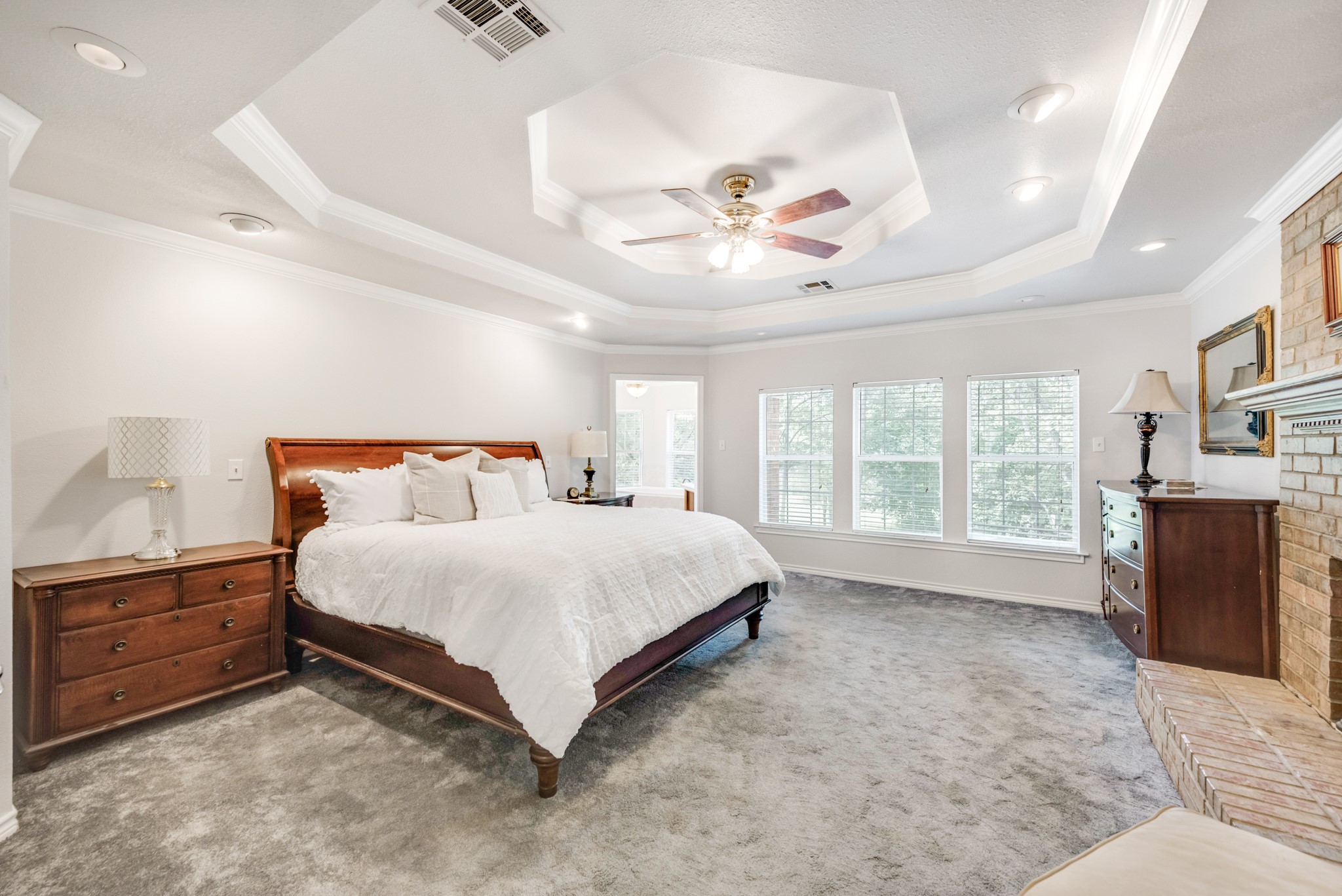 402 Hidden Oaks Lane
