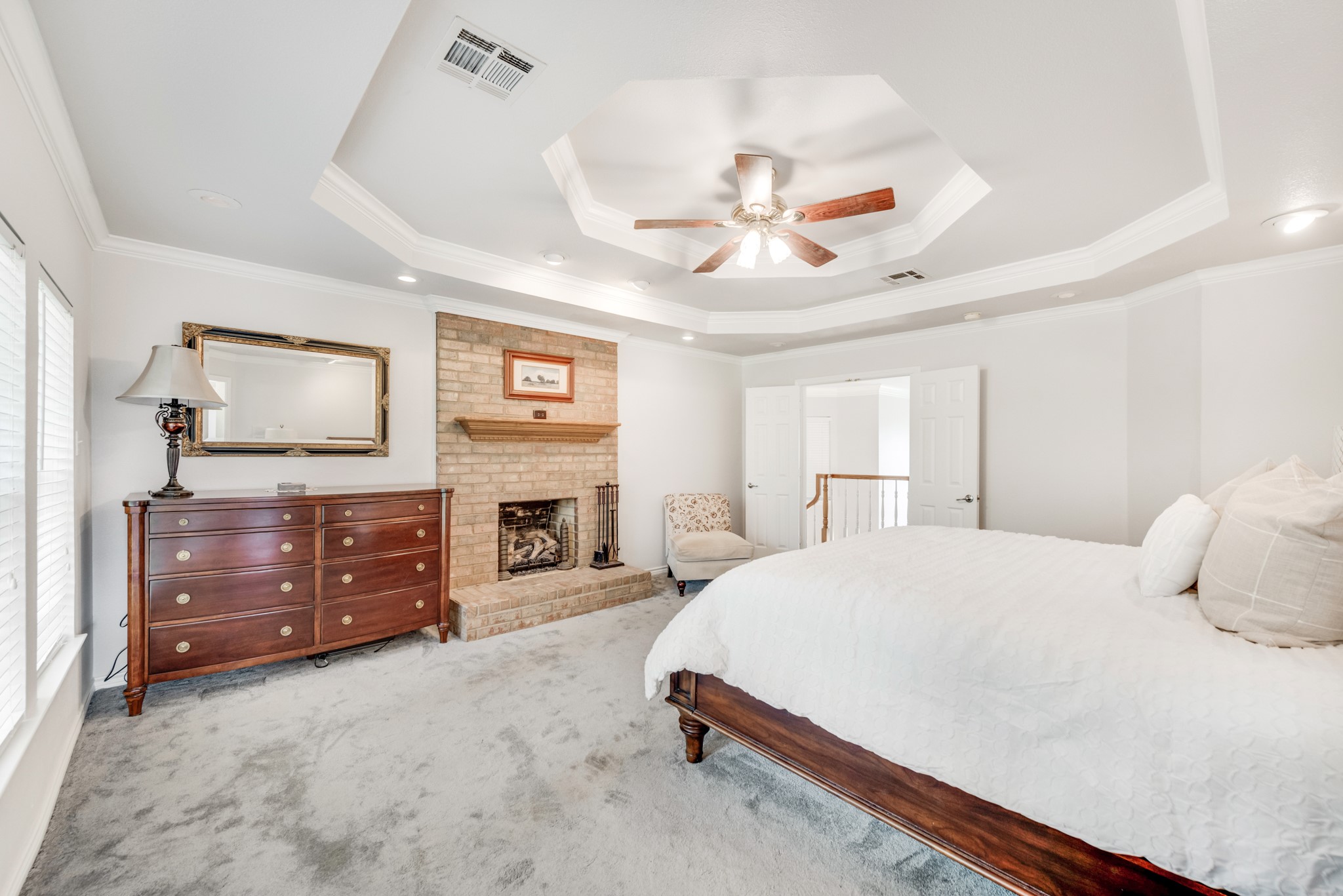 402 Hidden Oaks Lane