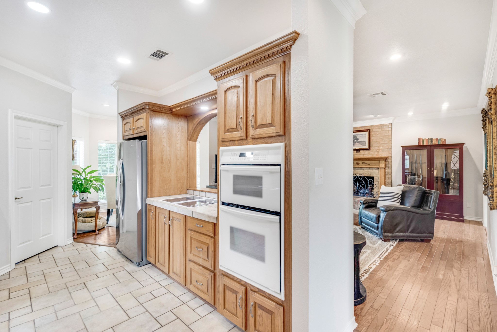 402 Hidden Oaks Lane