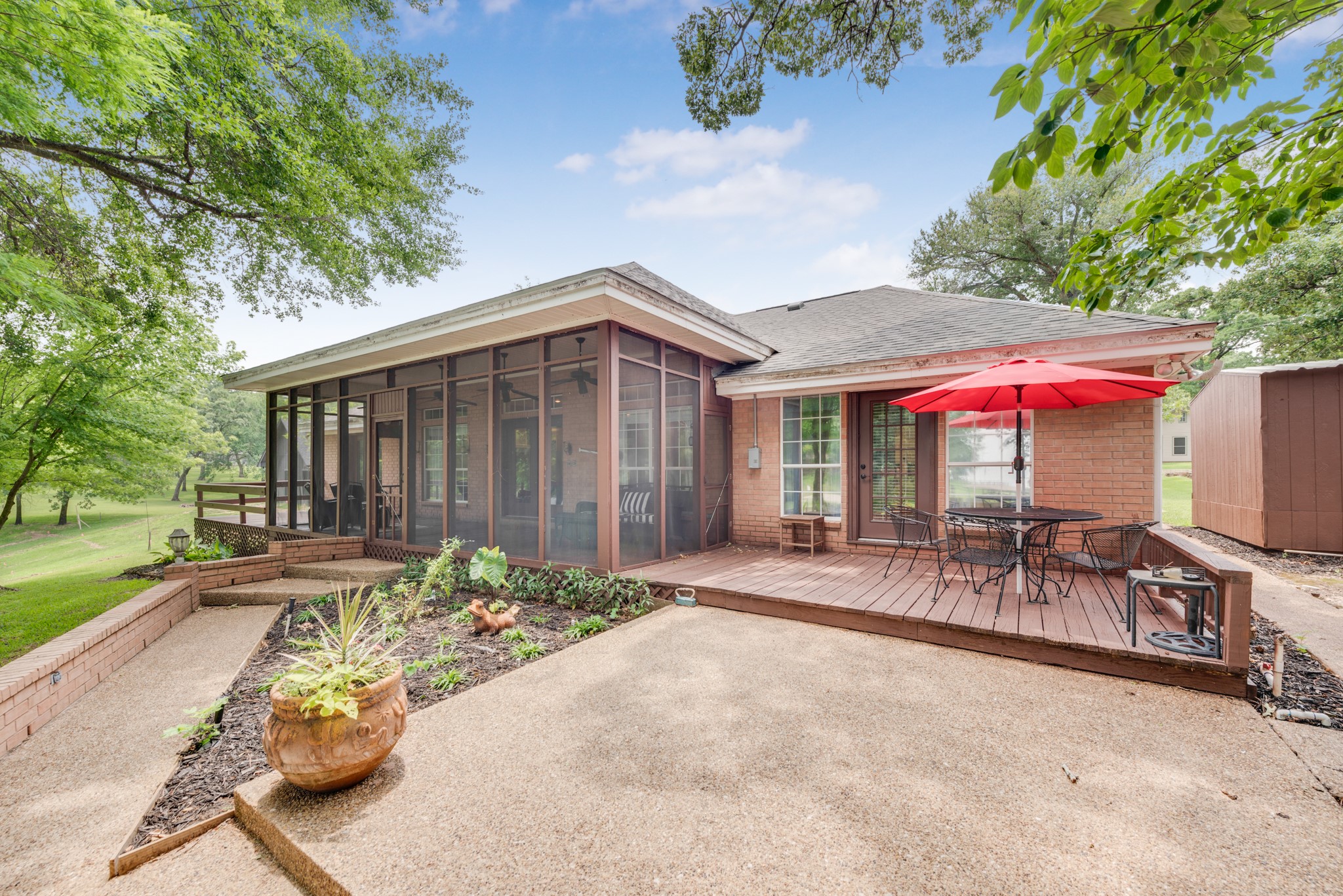 233 Southside Drive