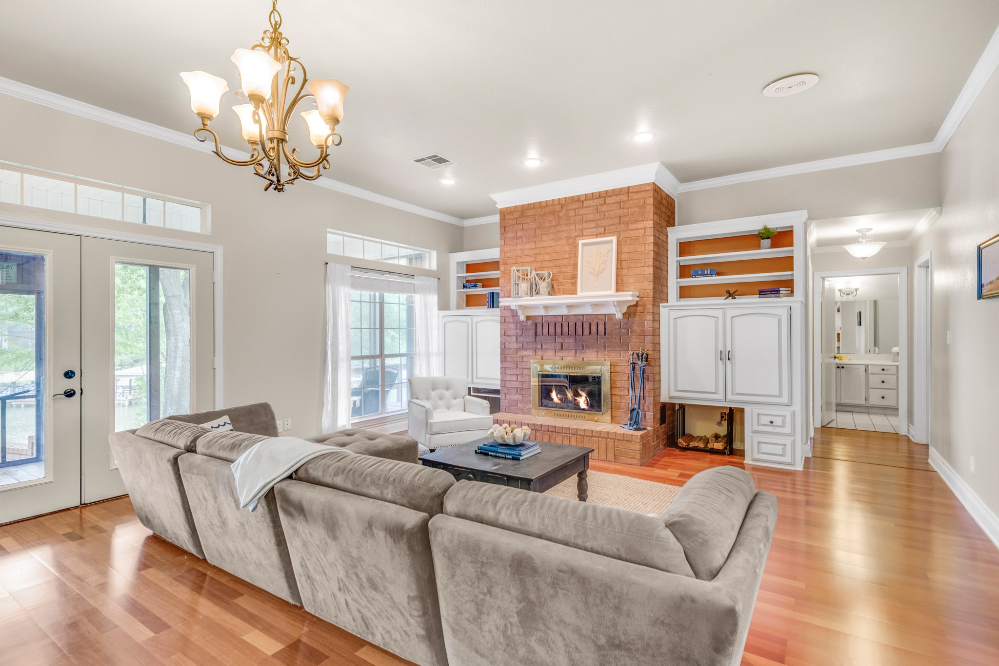 233 Southside Drive