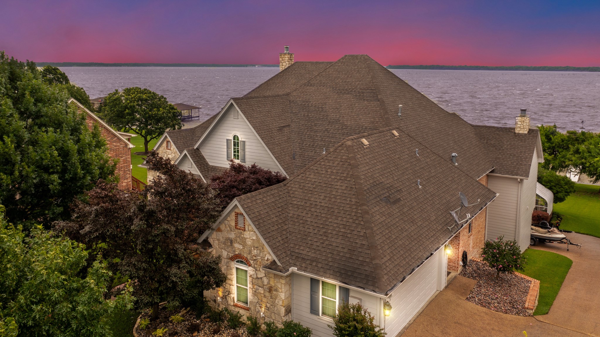 410 Moonlight Drive