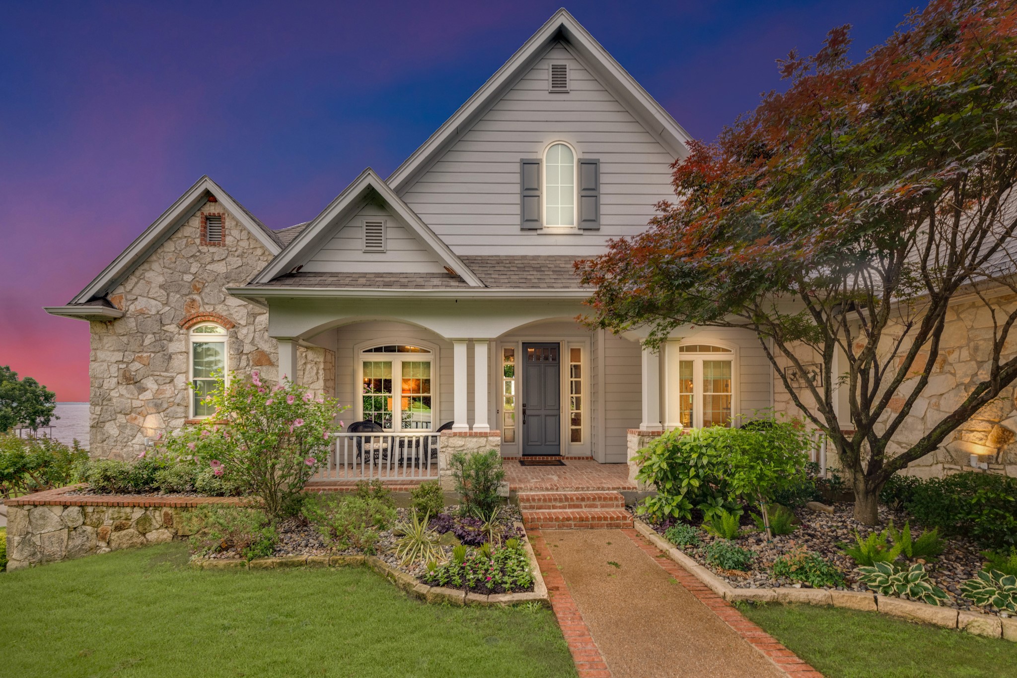 410 Moonlight Drive