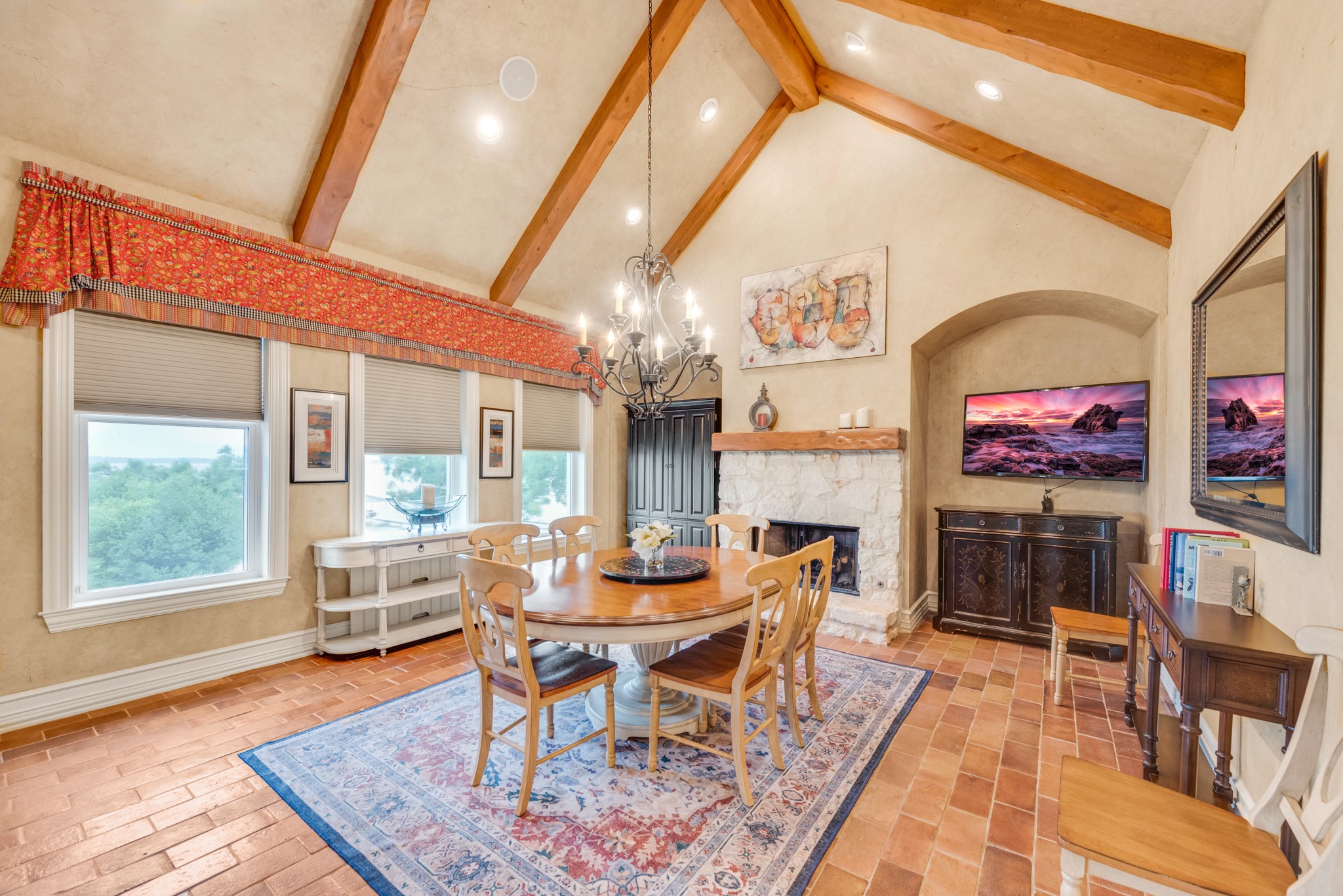 410 Moonlight Drive
