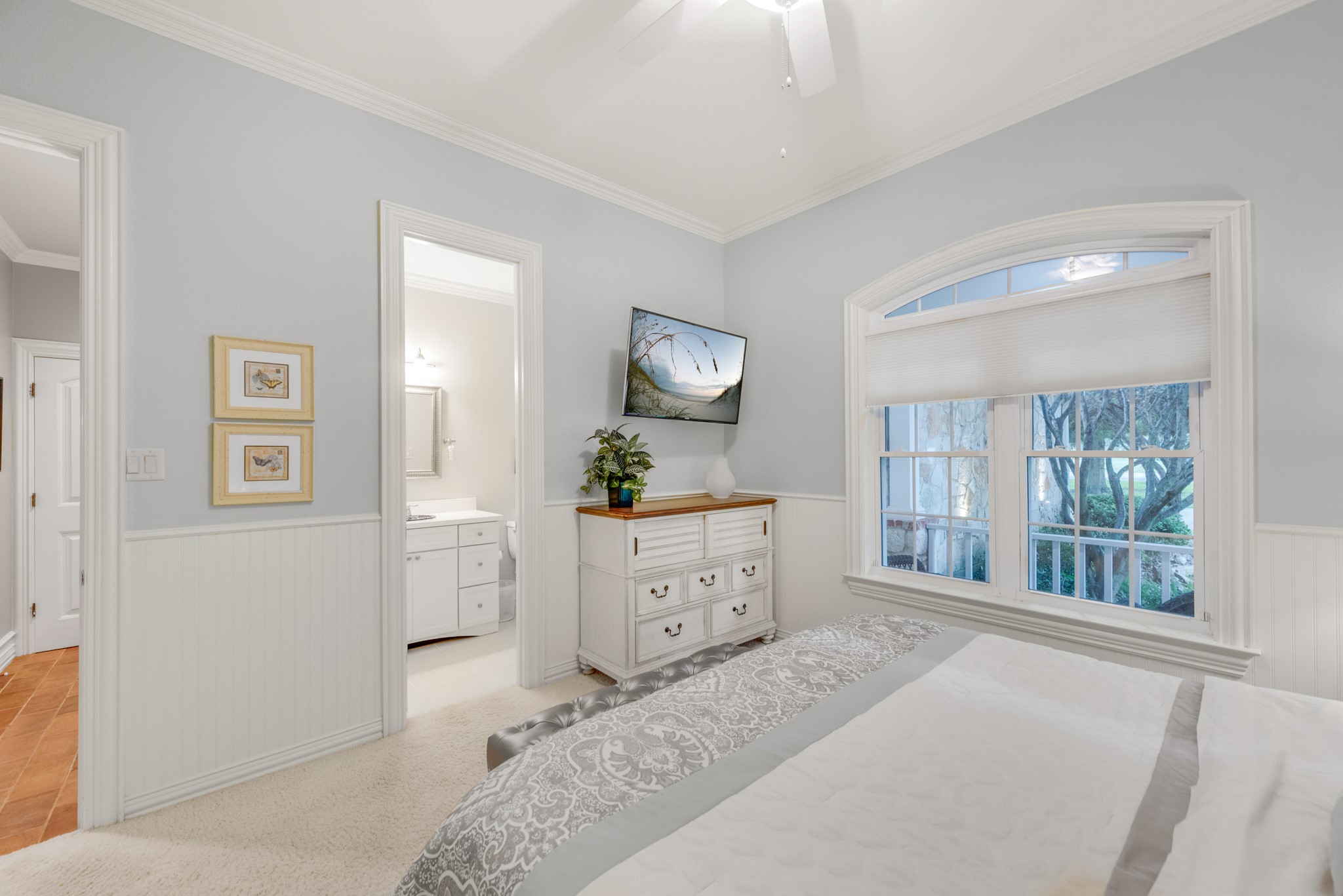 410 Moonlight Drive