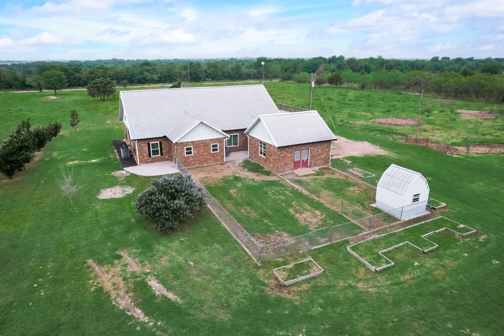 344 County Road 2171