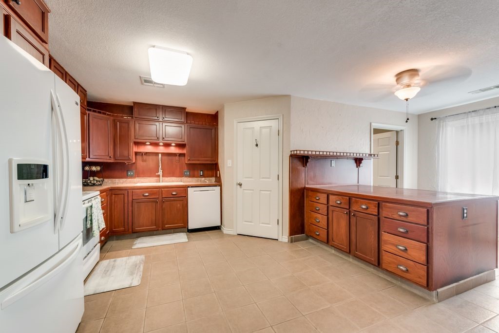 344 County Road 2171