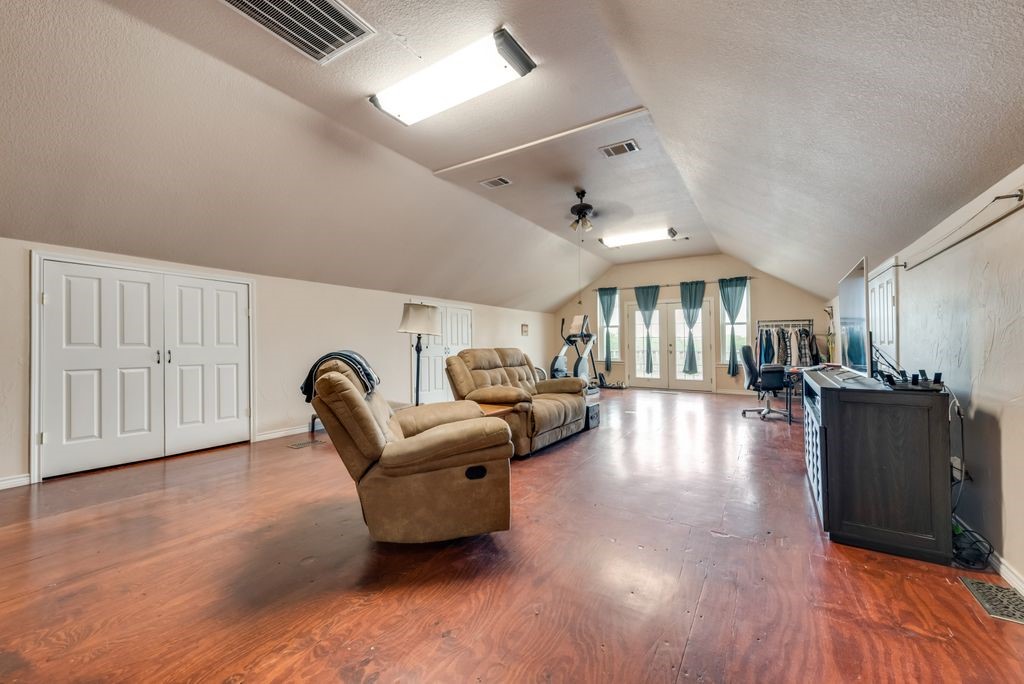 344 County Road 2171